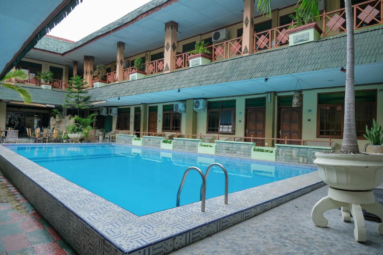Oyo 585 Hotel Perwita Sari Yogyakarta Eksteriør bilde