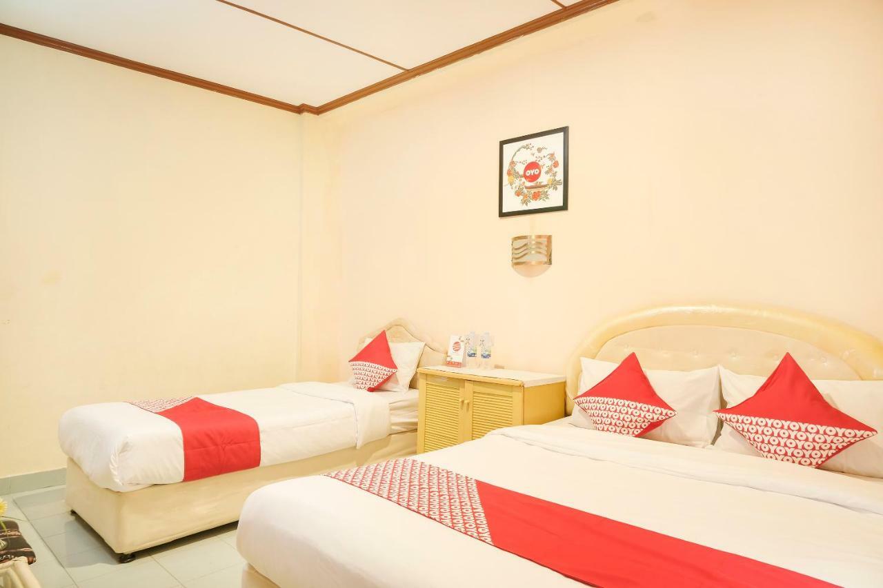 Oyo 585 Hotel Perwita Sari Yogyakarta Eksteriør bilde